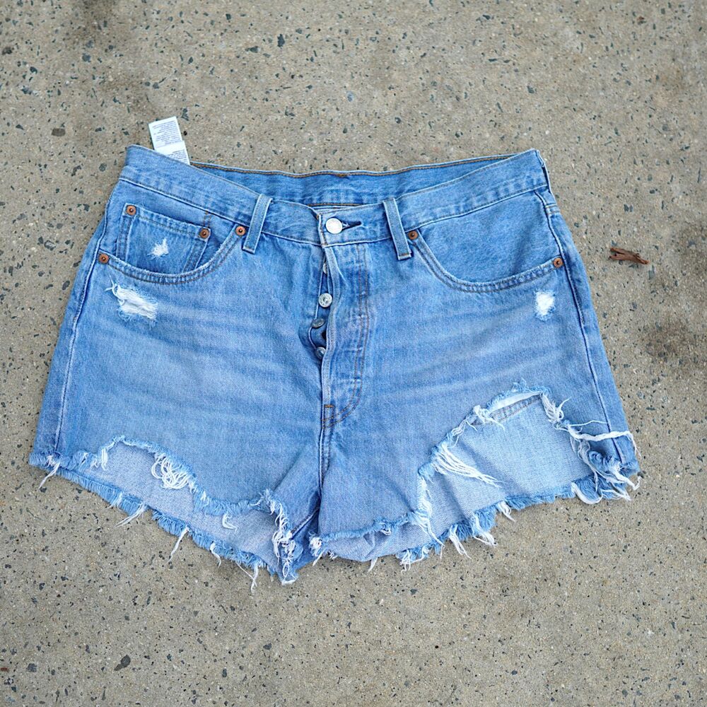Levi's 501 Original Cutoff Shorts W32 Distressed Button Fly Raw Hem Denim